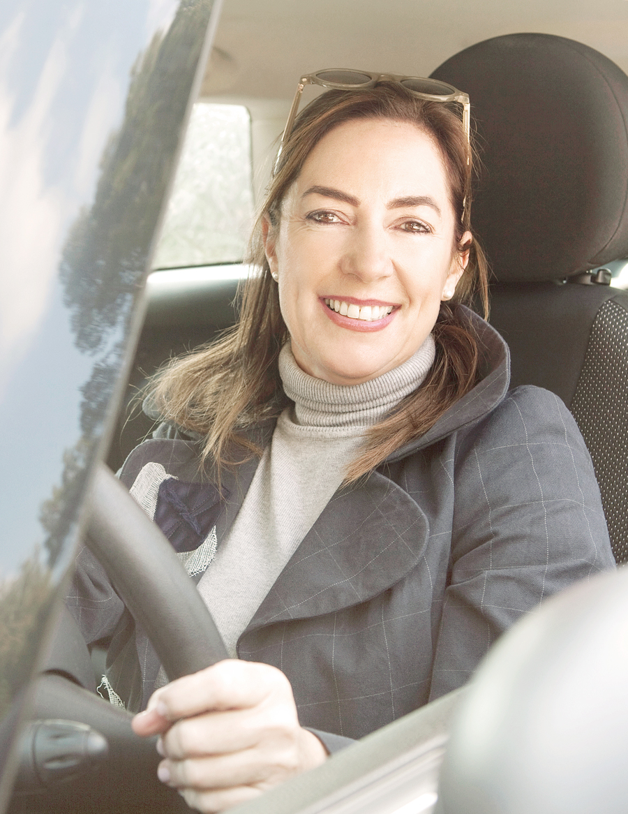 Volunteer inside a vehicule